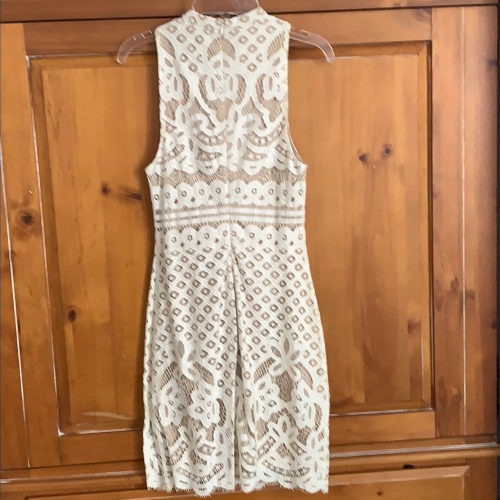 Dress - Picture 2 of 4